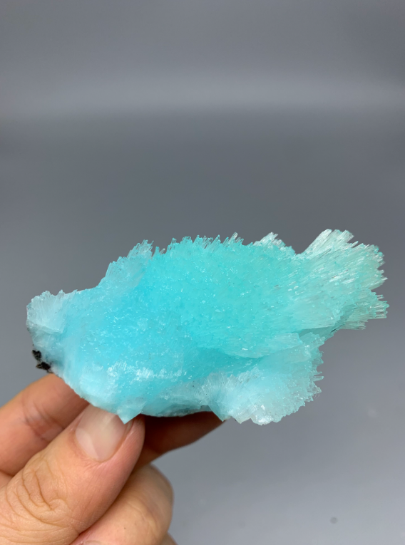Yunnan Fine Blue Stone Natural Mineral Crystal