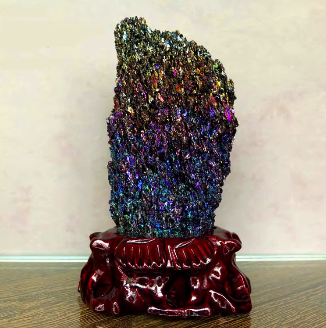 Yunnan volcanic rock color stone raw stone